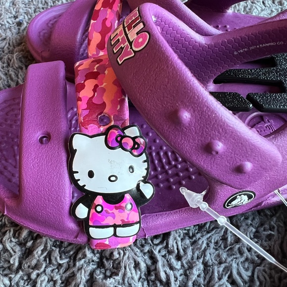 Crocs Toddler Girls Keeley Sandals Hello Kitty Purple - Size C4 - Picture 4 of 4